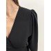 Czarna elegancka sukienka midi kopertowa góra